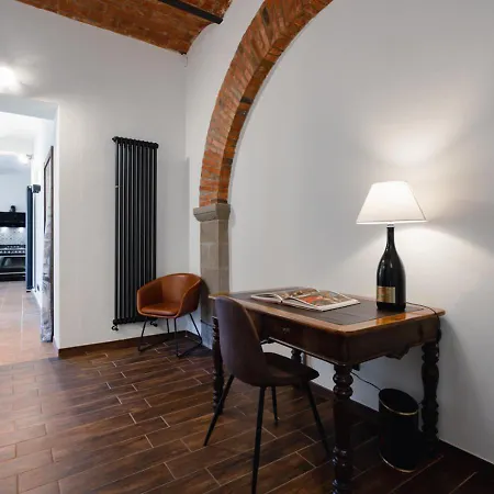30 Min From Florence Jacuzzi, Wi-fi & Parking Prázdninový dům